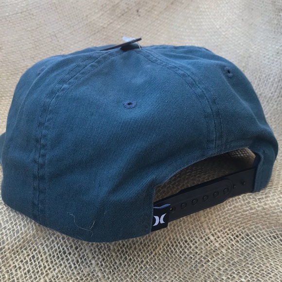 Hurley “No Bueno” Yupoong Blue SnapBack Surf Hat - Picture 3 of 3